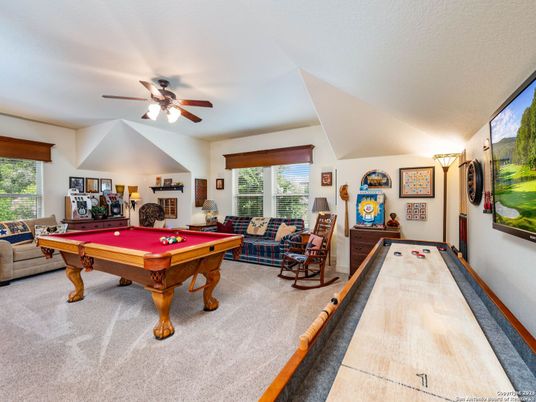 Billiard Table, Game Room, Interior