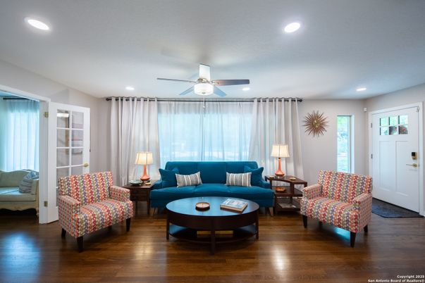 Interior, Living room, Recessed Lighting, Wood Texture Flooring