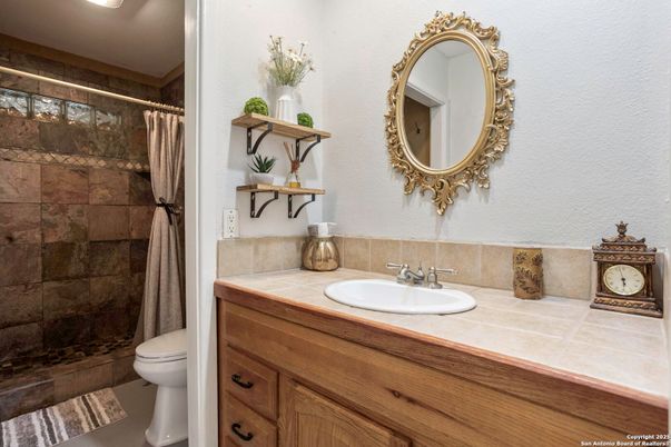 Bathroom, Interior, Tile Countertops