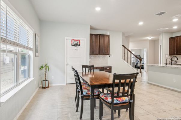 Dining room, Interior, Kitchen, Recessed Lighting