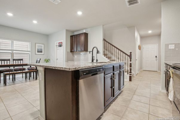 Dining room, Interior, Kitchen, Recessed Lighting
