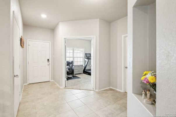 Fitness Equipment, Interior, Recessed Lighting