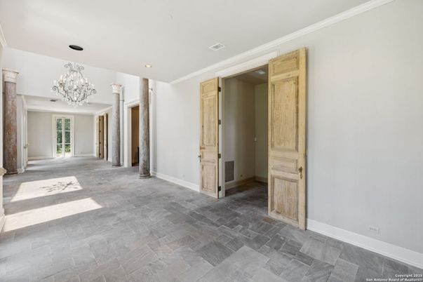 Chandelier, Empty room, Interior, Recessed Lighting, Wood Texture Flooring
