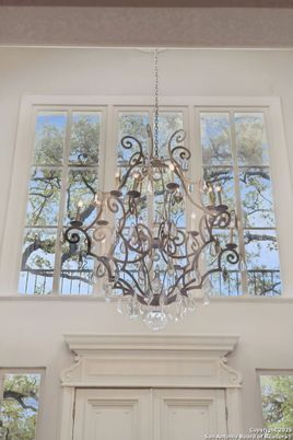 Chandelier, Interior