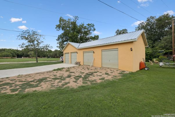 Backyard, Detached Garage, Exterior