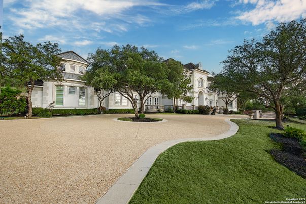 Backyard, Exterior, Facade, French Provincial