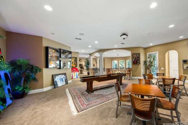 Billiard Table, Dining room, Game Room, Interior, Recessed Lighting