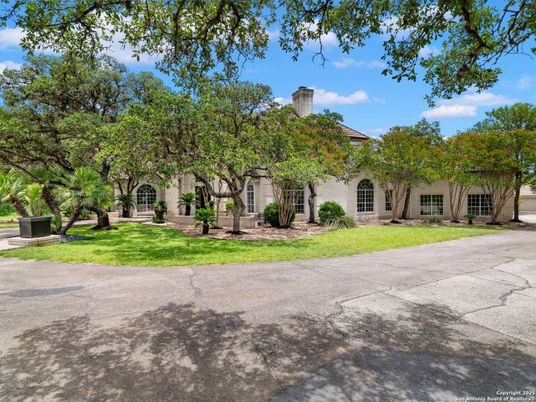 Backyard, Exterior, Facade, French Provincial