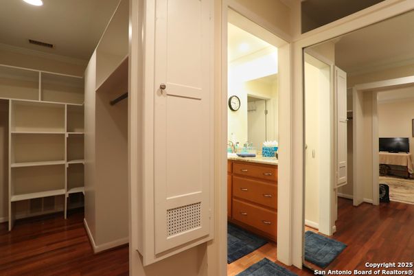 Interior, Recessed Lighting, Walk-in Closets, Wood Texture Flooring