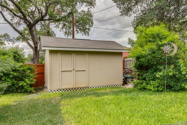 Backyard, Exterior