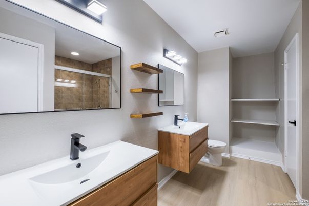 Bathroom, Dual Sink Vanities, Interior, Wood Texture Flooring