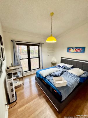 Bedroom, Interior, Pendant Lights, Wood Texture Flooring