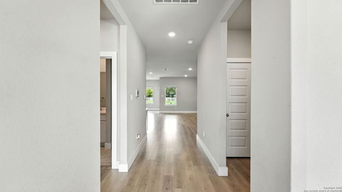 Interior, Recessed Lighting, Wood Texture Flooring