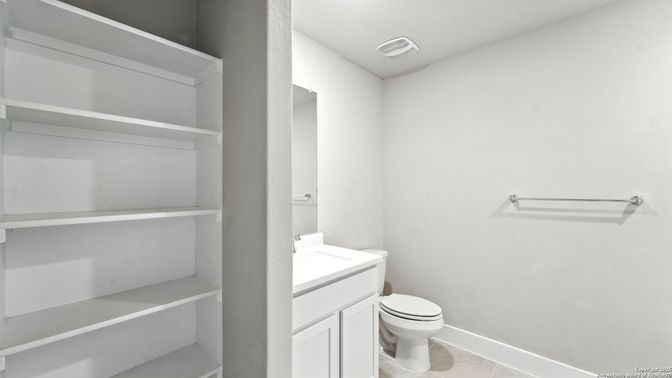 Bathroom, Interior