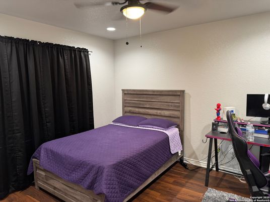 Bedroom, Home Office, Interior, Recessed Lighting, Wood Texture Flooring