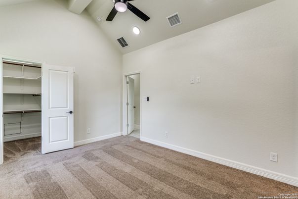 Empty room, Interior, Recessed Lighting, Walk-in Closets