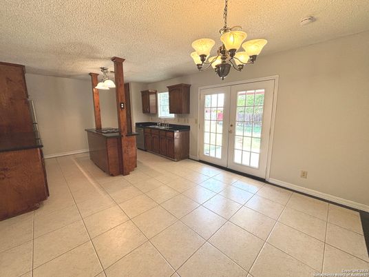 Chandelier, Interior, Kitchen, Pendant Lights