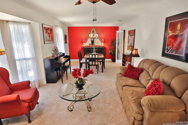 Chandelier, Dining room, Interior, Living room, Pendant Lights, Piano