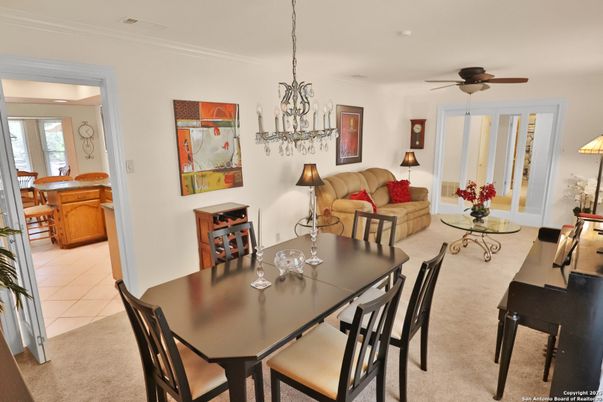 Chandelier, Dining room, Interior, Living room