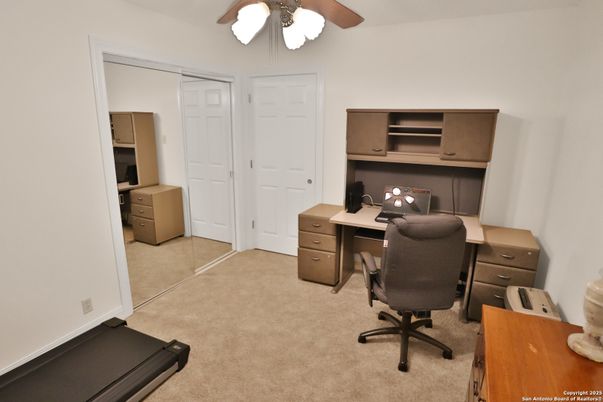 Home Office, Interior
