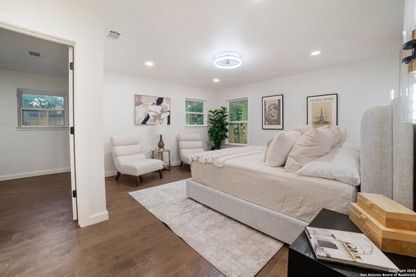 Bedroom, Interior, Recessed Lighting, Wood Texture Flooring