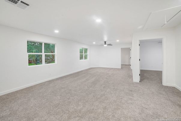 Empty room, Interior, Recessed Lighting