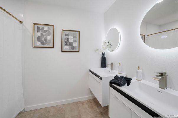 Bathroom, Interior