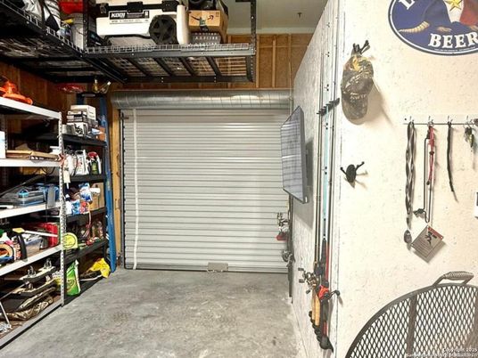 Garage, Interior