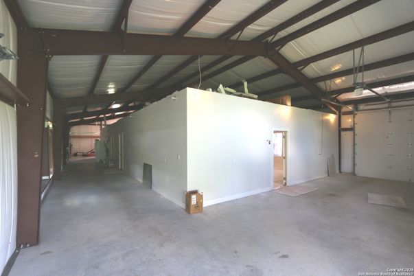 Garage, Interior