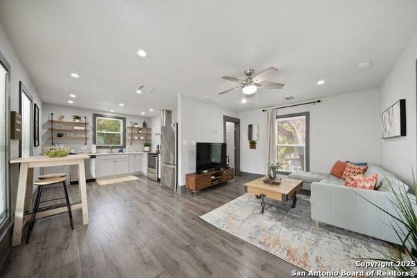 Interior, Kitchen, Living room, Recessed Lighting, Wood Texture Flooring
