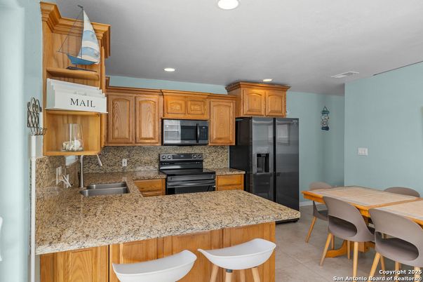 Interior, Kitchen, Recessed Lighting