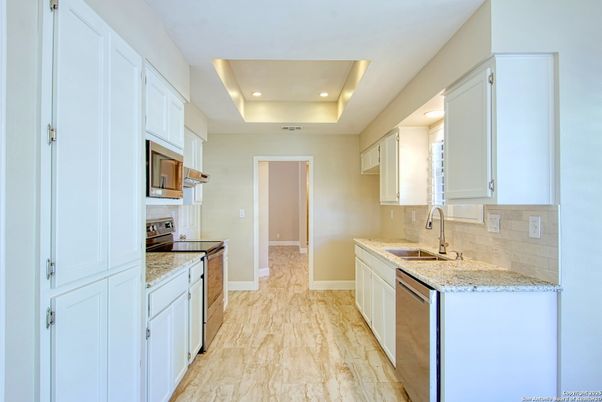 Interior, Kitchen, Recessed Lighting