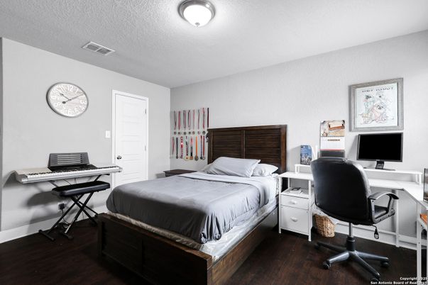Bedroom, Home Office, Interior, Wood Texture Flooring