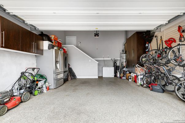 Garage, Interior