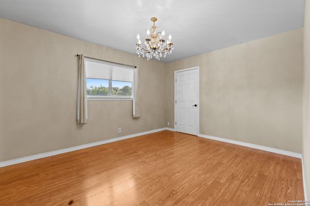 Chandelier, Empty room, Interior, Wood Texture Flooring