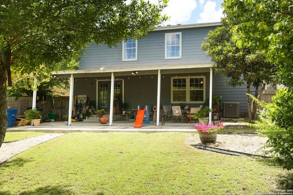 Exterior, Facade, American Foursquare
