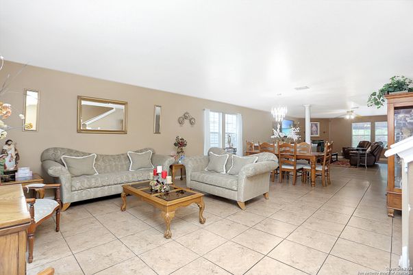 Chandelier, Dining room, Interior, Living room