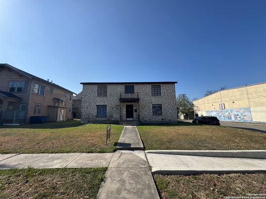 Backyard, Exterior, Facade, French Provincial