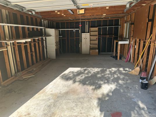 Garage, Interior