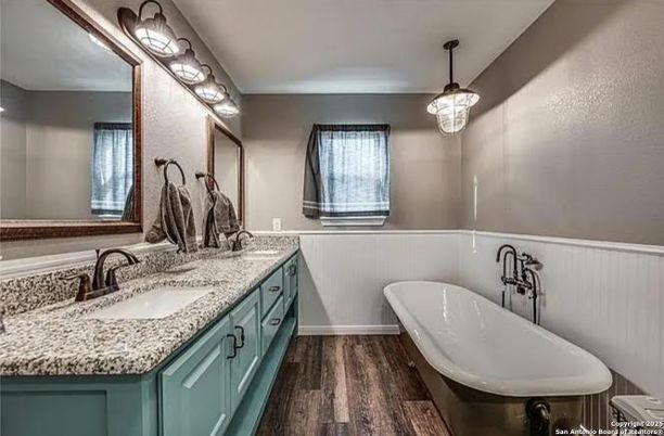 Bathroom, Dual Sink Vanities, Free Standing Baths, Interior, Pendant Lights, Wood Texture Flooring