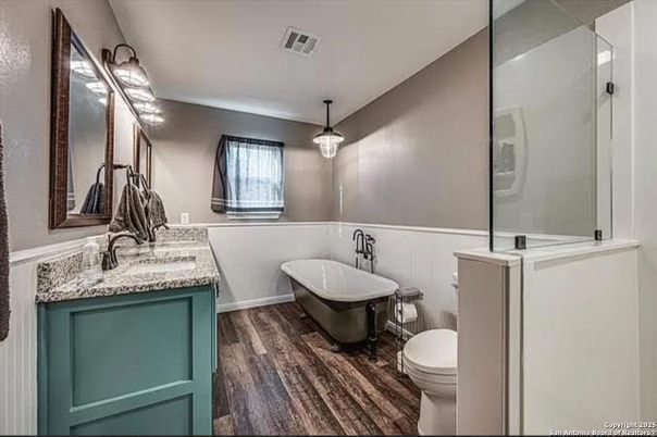 Bathroom, Free Standing Baths, Glass Shower, Interior, Pendant Lights, Wood Texture Flooring