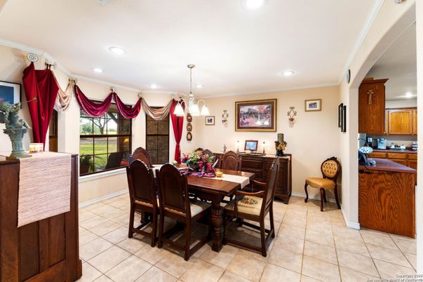Dining room, Interior, Pendant Lights, Recessed Lighting