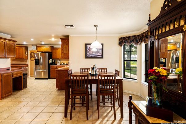 Dining room, Interior, Kitchen, Pendant Lights, Recessed Lighting, Stainless Steel Appliances