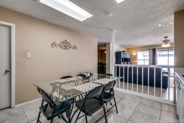 Dining room, Interior