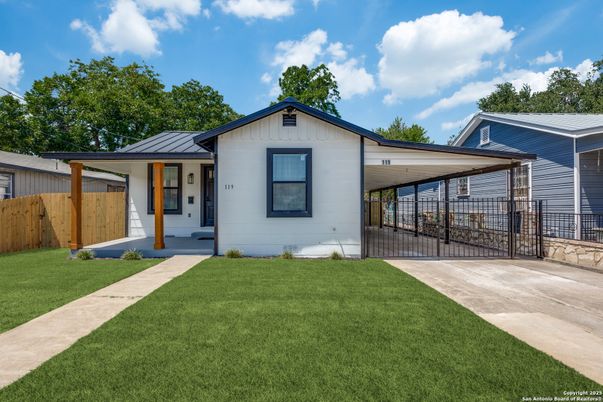 Backyard, Exterior, Facade, Farmhouse