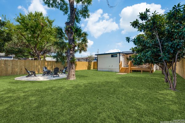 Backyard, Exterior