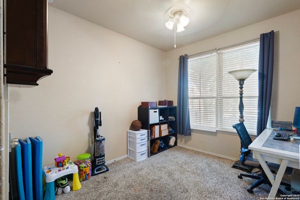 Home Office, Interior