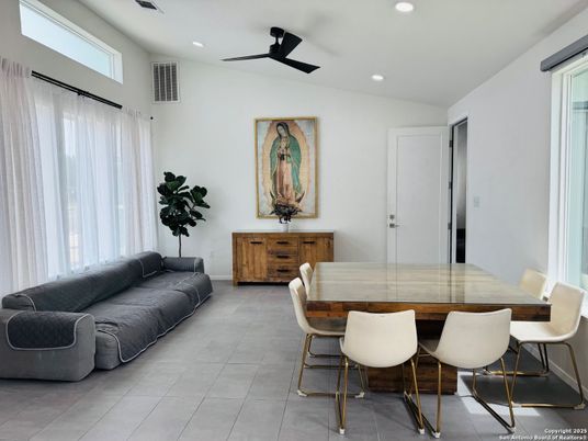 Dining room, Interior, Recessed Lighting