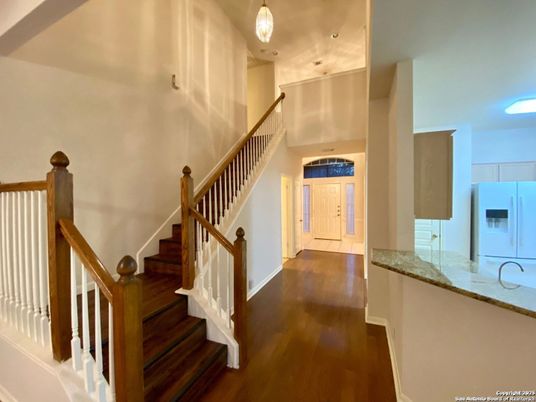 Interior, Pendant Lights, Recessed Lighting, Wood Texture Flooring