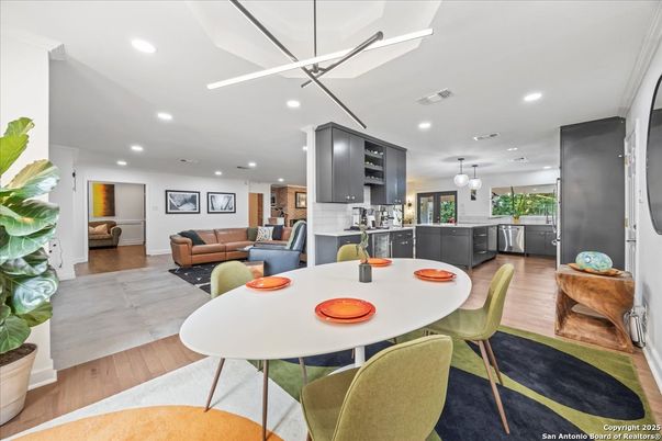 Dining room, Interior, Kitchen, Living room, Pendant Lights, Recessed Lighting, Wood Texture Flooring